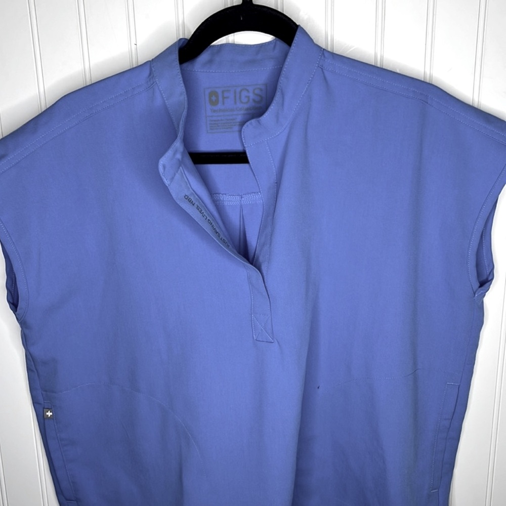 Figs Rafaela  Oversized Scrub Top Size Small